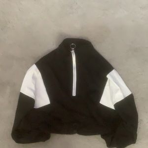 long sleeve black and white cropped jacket